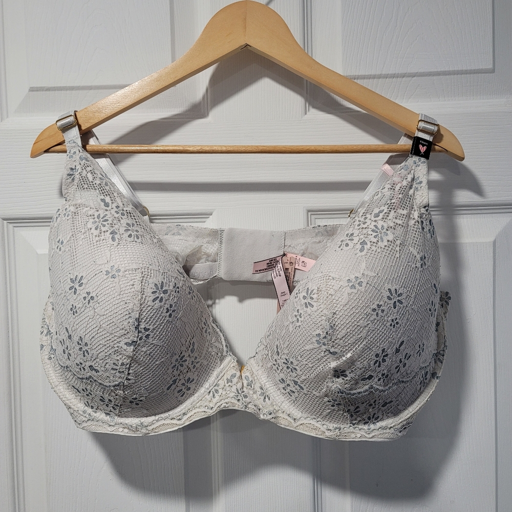 victoria secret bra 44DDD light blue with flower details NWT